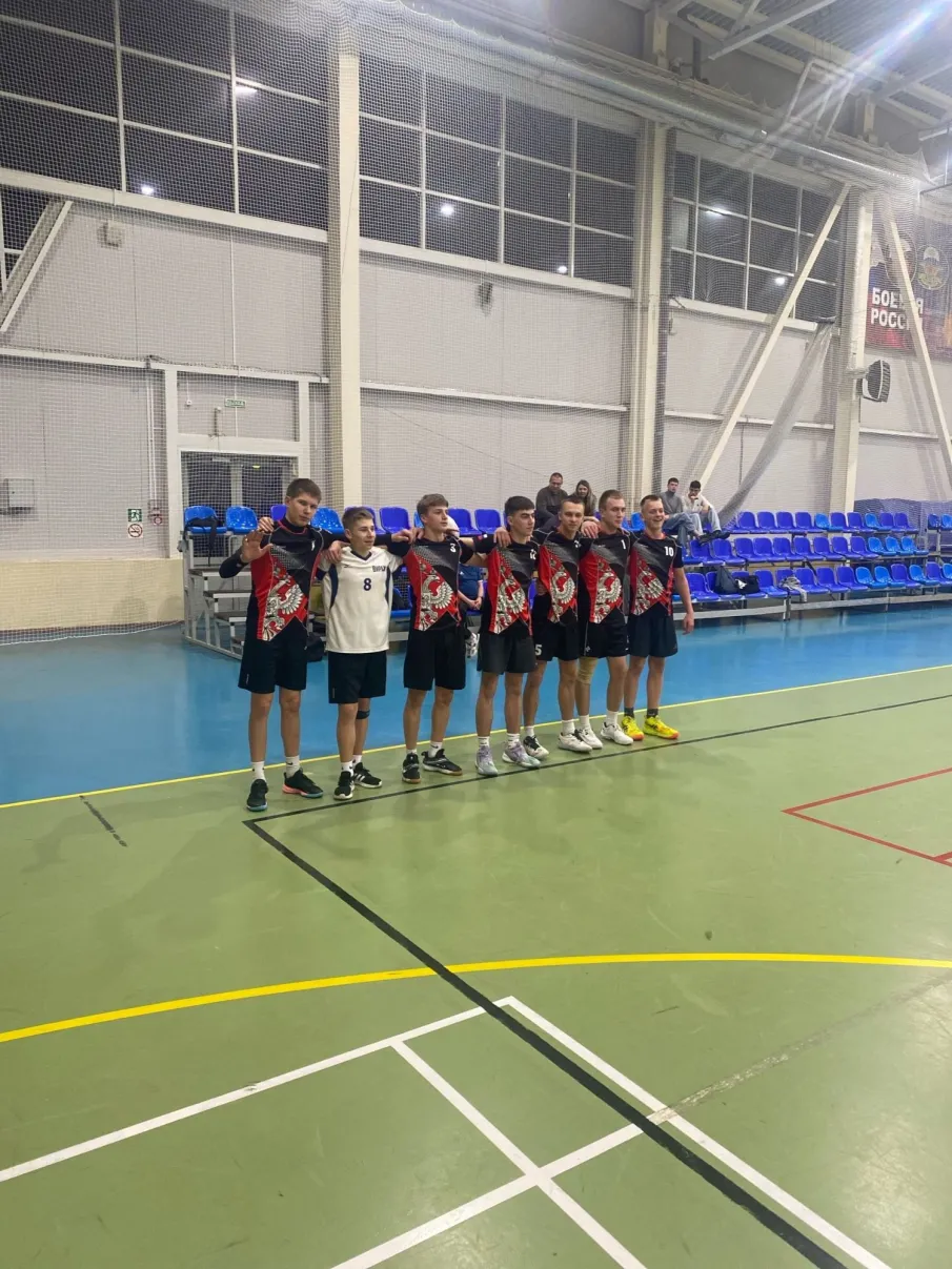 Волейбольная команда юношей ФОКа вышла в полуфинал областного первенства